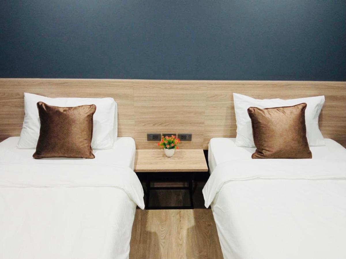 Oblique Apartment - ออฟบลิค อพาร์ทเมนท์ Нонтабури Екстериор снимка