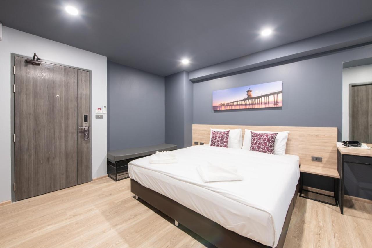 Oblique Apartment - ออฟบลิค อพาร์ทเมนท์ Нонтабури Екстериор снимка