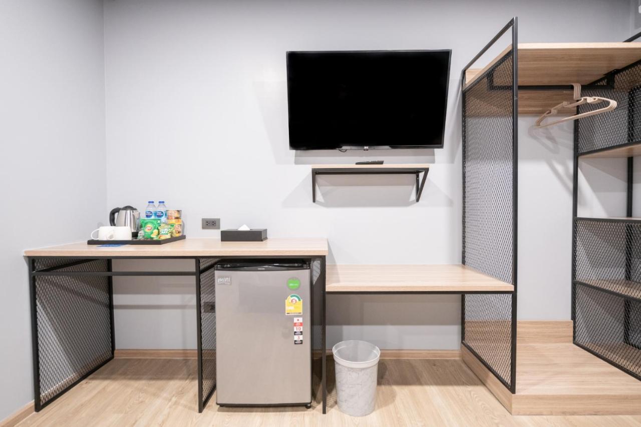 Oblique Apartment - ออฟบลิค อพาร์ทเมนท์ Нонтабури Екстериор снимка