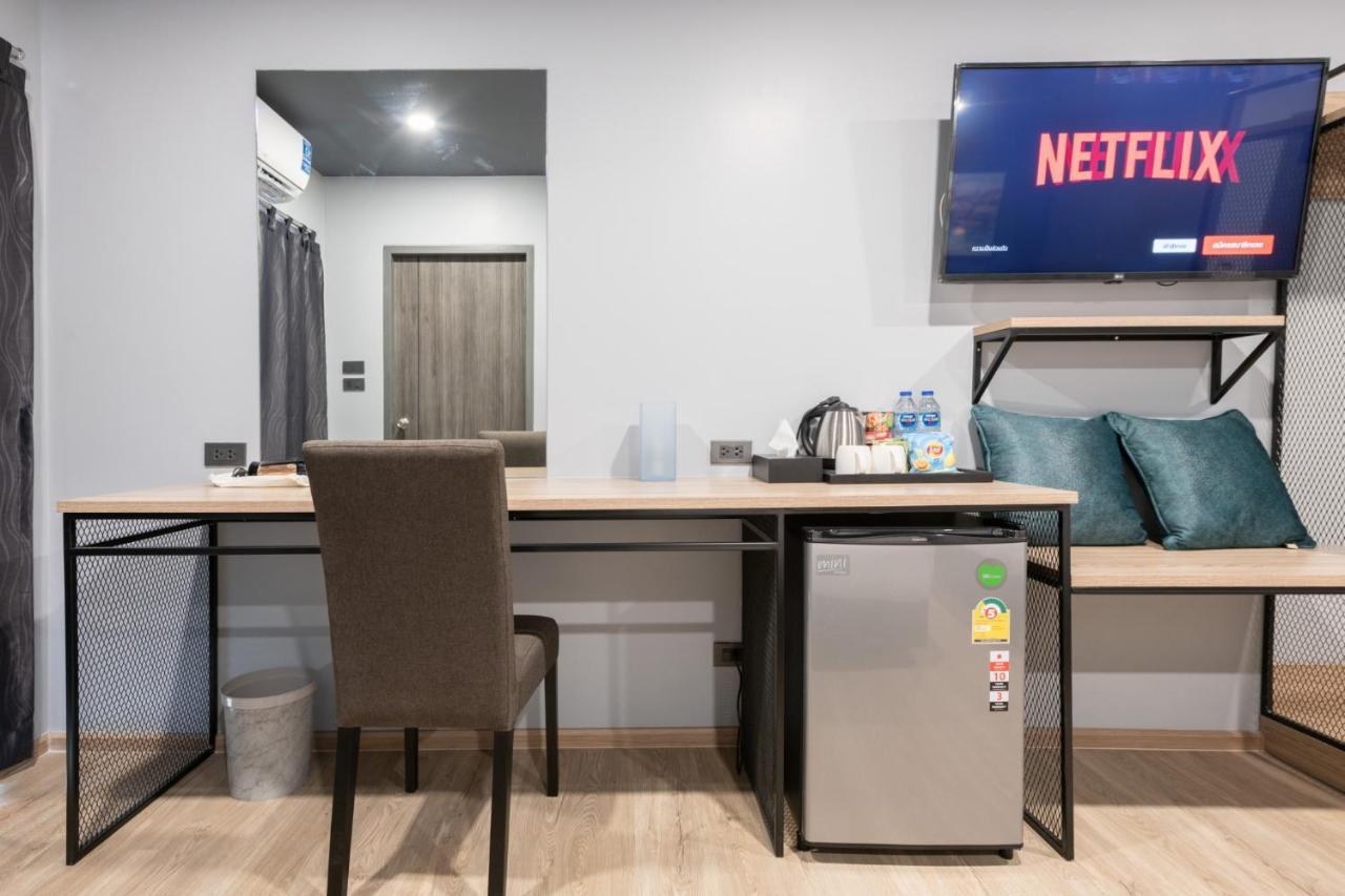 Oblique Apartment - ออฟบลิค อพาร์ทเมนท์ Нонтабури Екстериор снимка